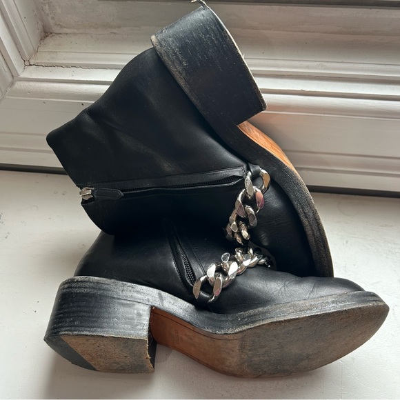 Givenchy Womens Chain Link Mid Heel Ankle Boots Black Leather Size - Picture 5 of 7
